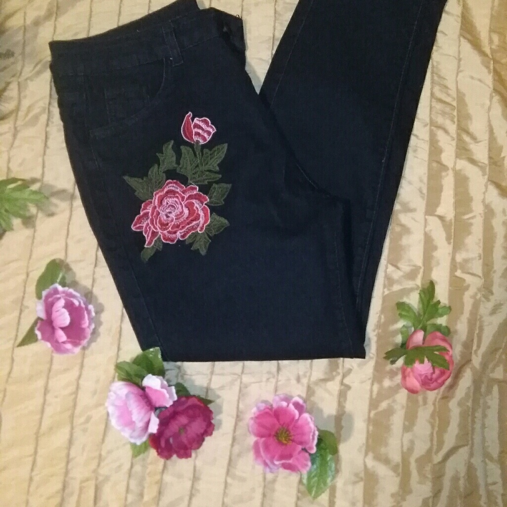 Black beatiful jeans 💜💙💚size XL